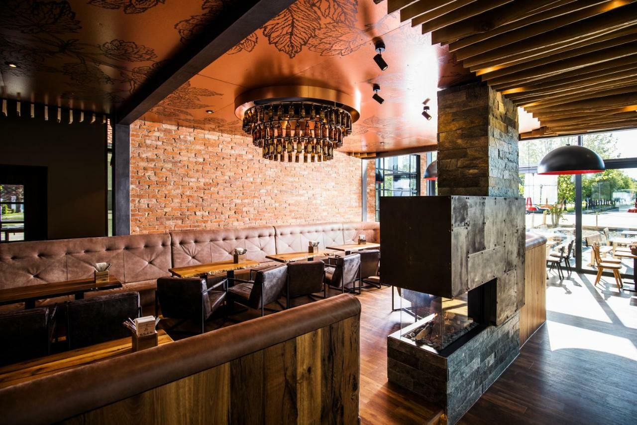 Riku Hotel Пфуллендорф Экстерьер фото